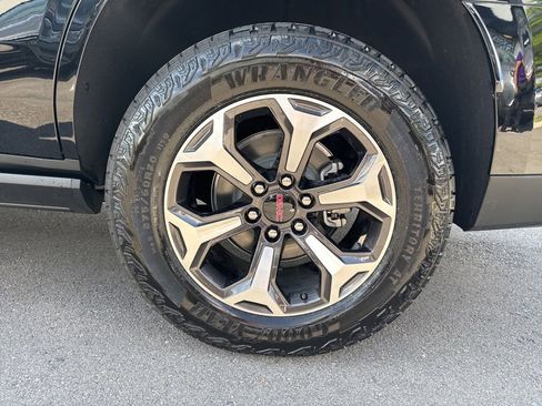 New 2026 GMC Yukon AT4 Ultimate AWD/4WD image 36