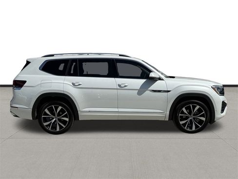 New 2026 Volkswagen Atlas SEL Premium R-Line image 4
