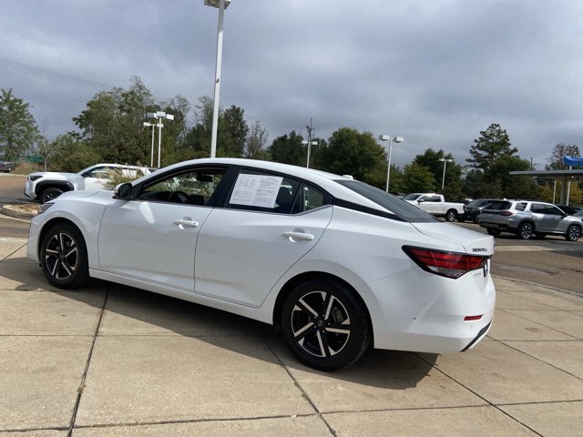 Used 2025 Nissan Sentra SV FWD image 8