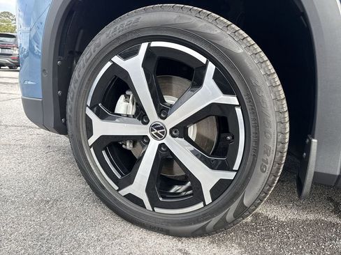New 2026 Volkswagen Tiguan SE AWD/4WD image 8