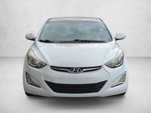 Used 2015 Hyundai Elantra SE w/ Option Group 02 FWD image 2
