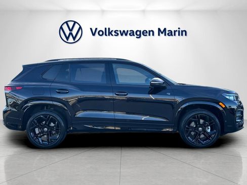 New 2026 Volkswagen Tiguan SE R-Line image 6