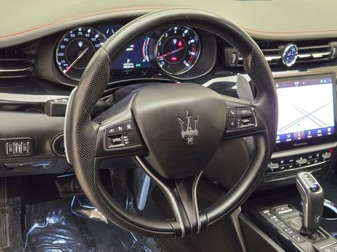 Used 2022 Maserati Quattroporte Modena image 36