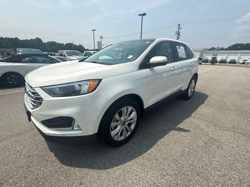 Used 2024 Ford Edge Titanium AWD/4WD image 4