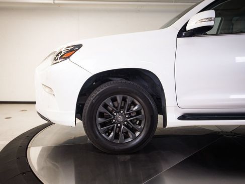 Used 2021 Lexus GX 460 Premium w/ Premium Package AWD/4WD image 11