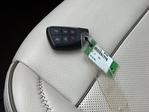 Used 2022 GMC Yukon Denali image 41