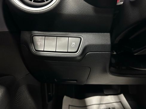 Used 2024 Kia Forte LXS image 17