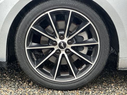 Used 2015 Ford Mustang Premium image 31