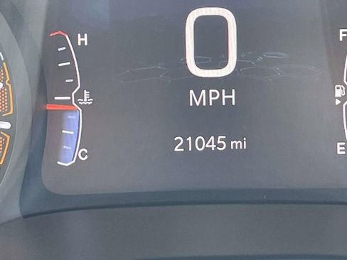 Used 2024 Jeep Compass Latitude image 28