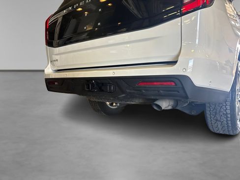 Certified 2025 Ford Expedition Active AWD/4WD image 19