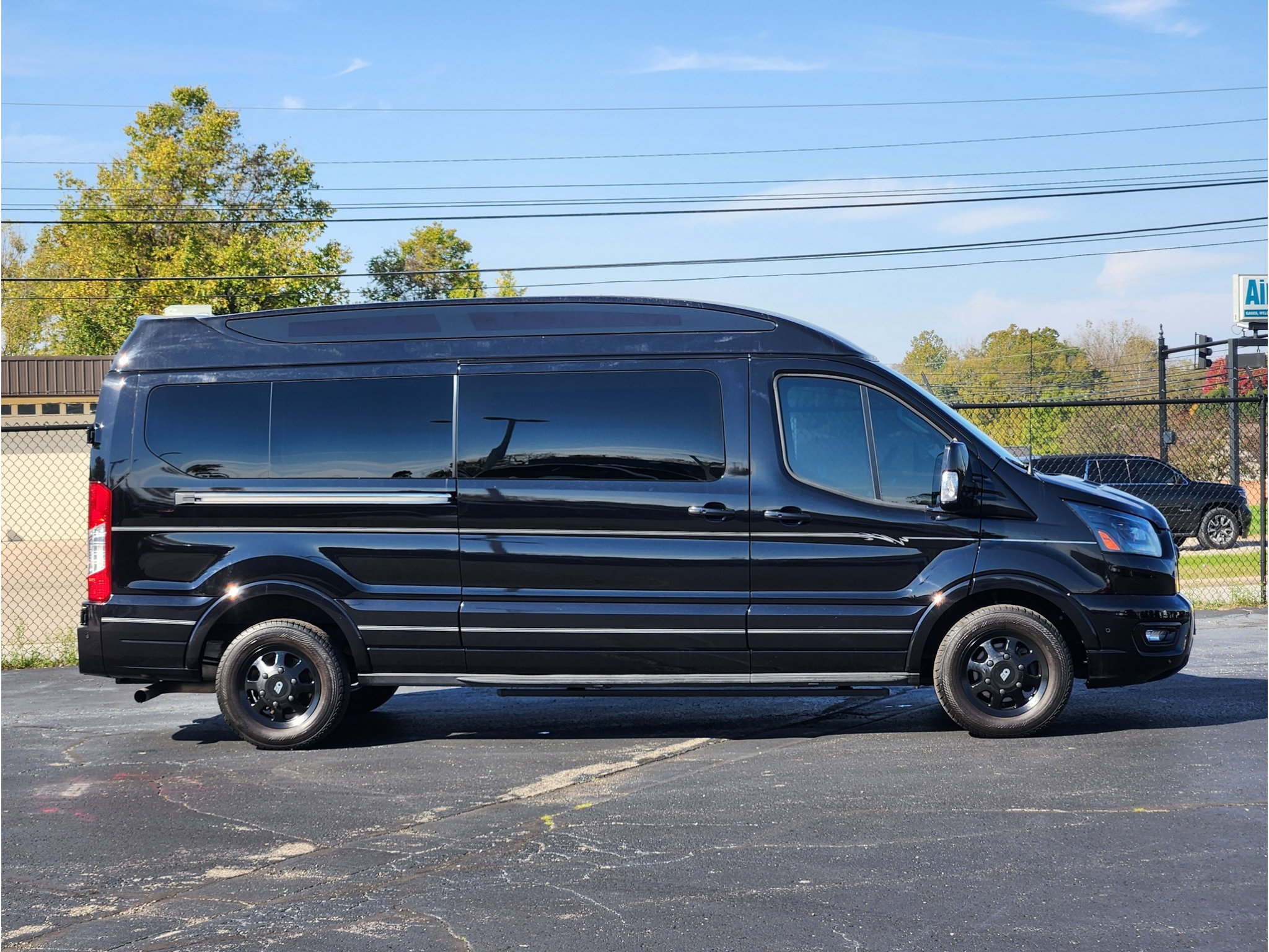 Used 2023 Ford Transit 150 Low Roof AWD image 11