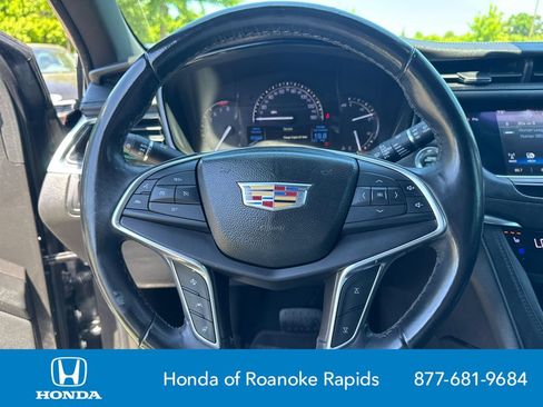 Used 2017 Cadillac XT5 Luxury w/ Driver Awareness Package FWD image 24