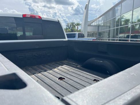 Used 2019 GMC Sierra 2500 Denali w/ Duramax Plus Package AWD/4WD image 12