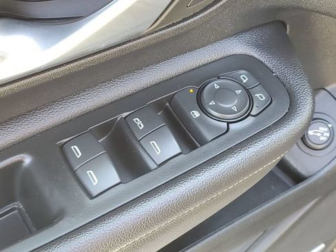 Used 2022 GMC Terrain Denali AWD/4WD image 29