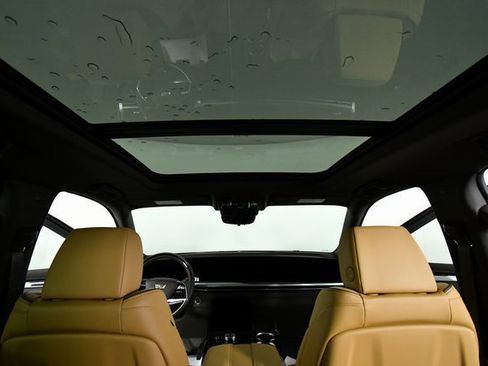 Used 2026 Cadillac Escalade ESV Luxury w/ LPO, Floor Liner Package image 26