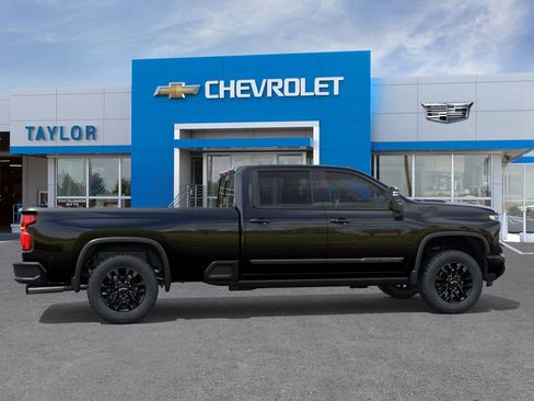 New 2026 Chevrolet Silverado 3500 High Country AWD/4WD image 5
