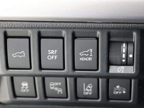 Used 2017 Subaru Outback 2.5i Touring w/ Popular Package #5A image 32