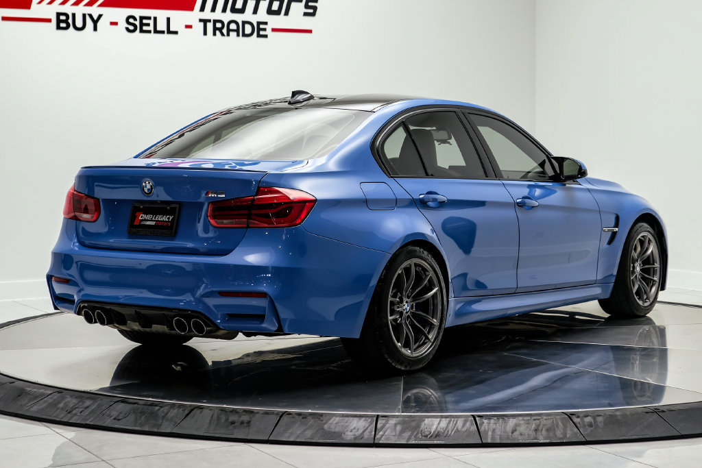 Used 2018 BMW M3 RWD image 9