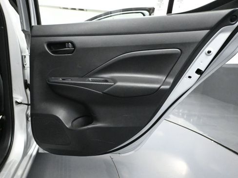 Used 2024 Nissan Versa S w/ S Plus Package image 40