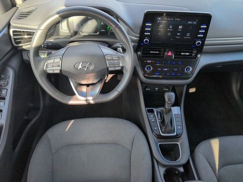 Used 2022 Hyundai Ioniq SE image 28