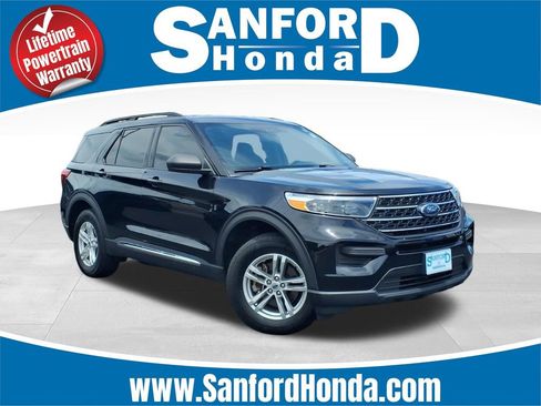 Used 2020 Ford Explorer XLT w/ Comfort Package AWD/4WD image 1
