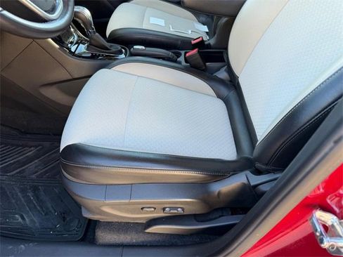 Used 2019 Buick Encore Preferred image 17