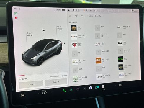 Used 2020 Tesla Model Y Long Range AWD/4WD image 28