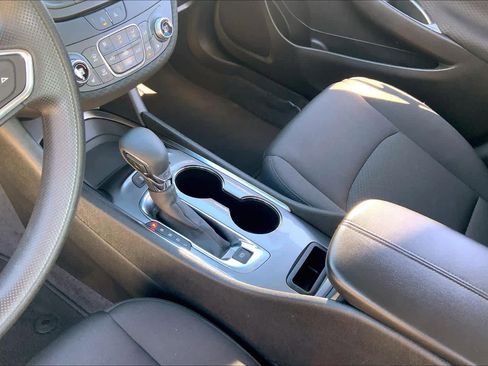 Certified 2024 Chevrolet Malibu LT image 16