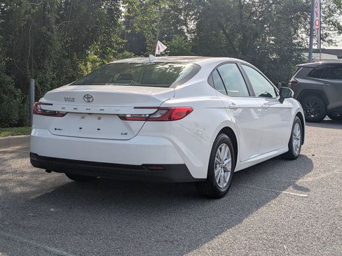 Certified 2025 Toyota Camry LE FWD image 3