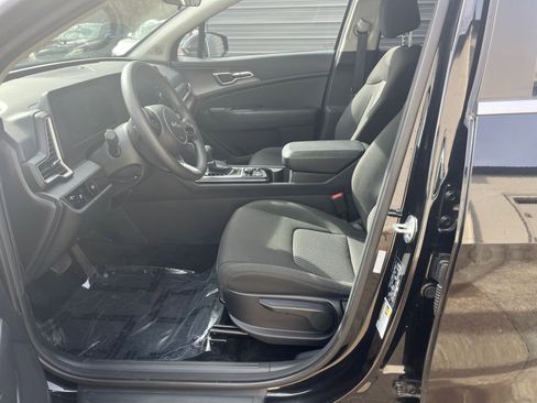 Used 2024 Kia Sportage LX image 22