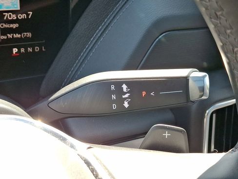 Used 2025 GMC Yukon Denali w/ Sun & Power Step Package AWD/4WD image 12