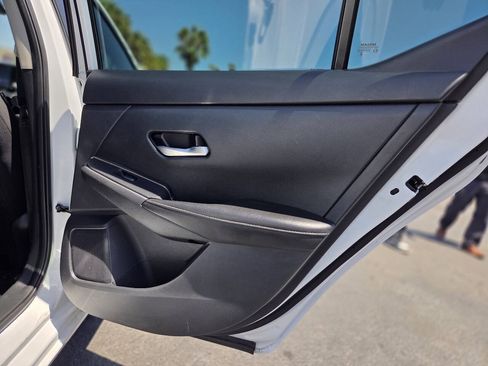 Used 2022 Nissan Sentra SV w/ Trunk Package FWD image 33