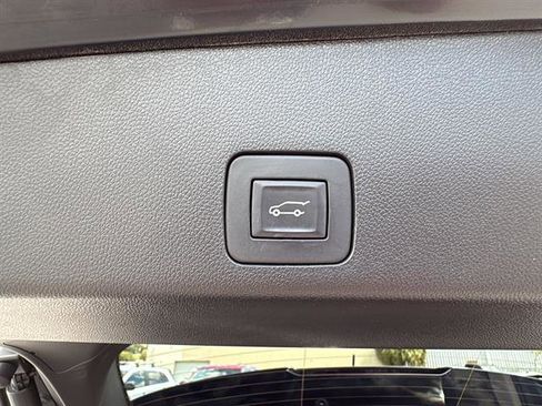 Used 2023 Buick Encore GX Essence w/ Experience Buick Package image 13