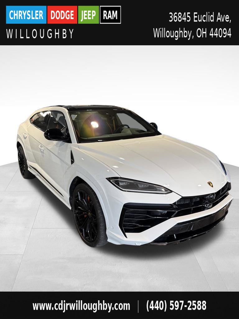 Used 2025 Lamborghini Urus SE AWD/4WD image 13