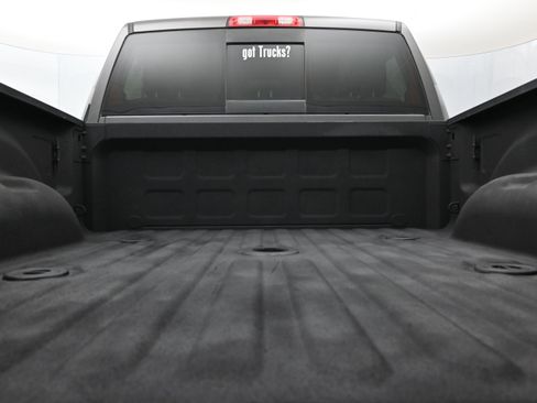 Used 2020 RAM 2500 Big Horn w/ Level 2 Equipment Group AWD/4WD image 7