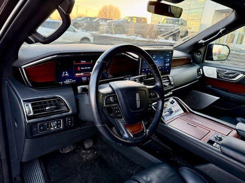 Used 2022 Lincoln Navigator L Reserve image 8