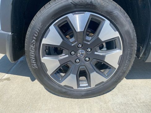 Certified 2026 Honda Pilot Touring image 27