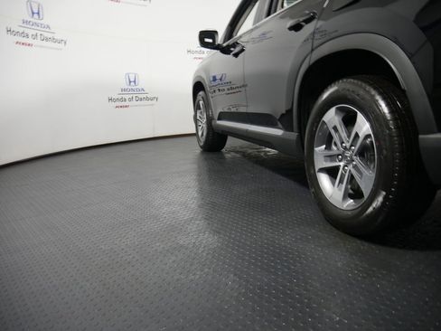 New 2025 Honda Pilot EX-L image 10