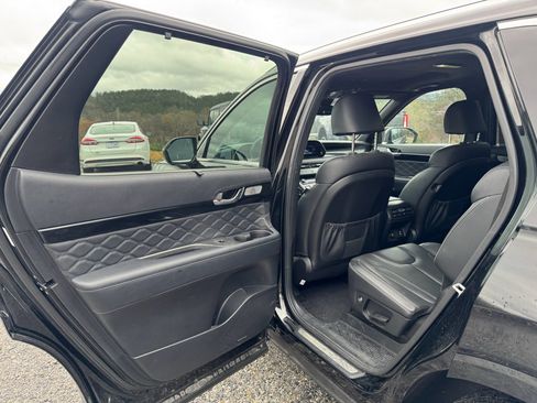 Used 2020 Hyundai Palisade Limited image 13