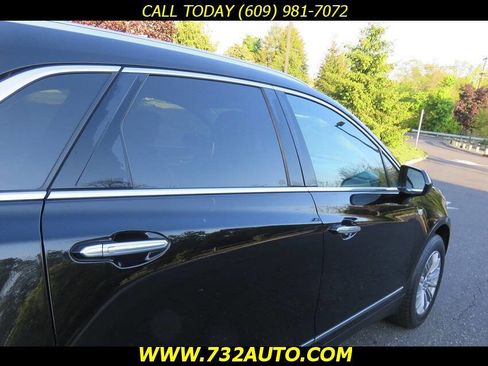 Used 2017 Cadillac XT5 Luxury w/ Driver Awareness Package AWD/4WD image 20