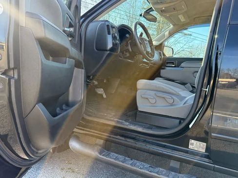 Used 2018 GMC Sierra 1500 W/T image 14