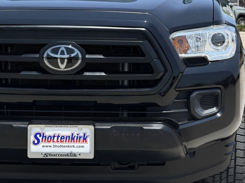 Used 2021 Toyota Tacoma SR w/ SR Convenience Package RWD image 8