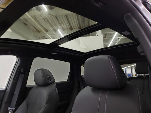 New 2025 Acura RDX SH-AWD image 9