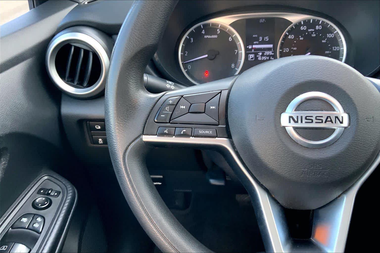 Used 2020 Nissan Versa S FWD image 22