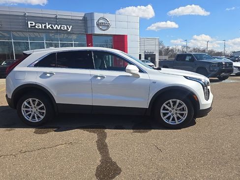 Used 2022 Cadillac XT4 Luxury image 8