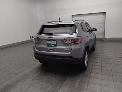 Used 2017 Jeep Compass Latitude w/ Popular Equipment Group AWD/4WD image 9