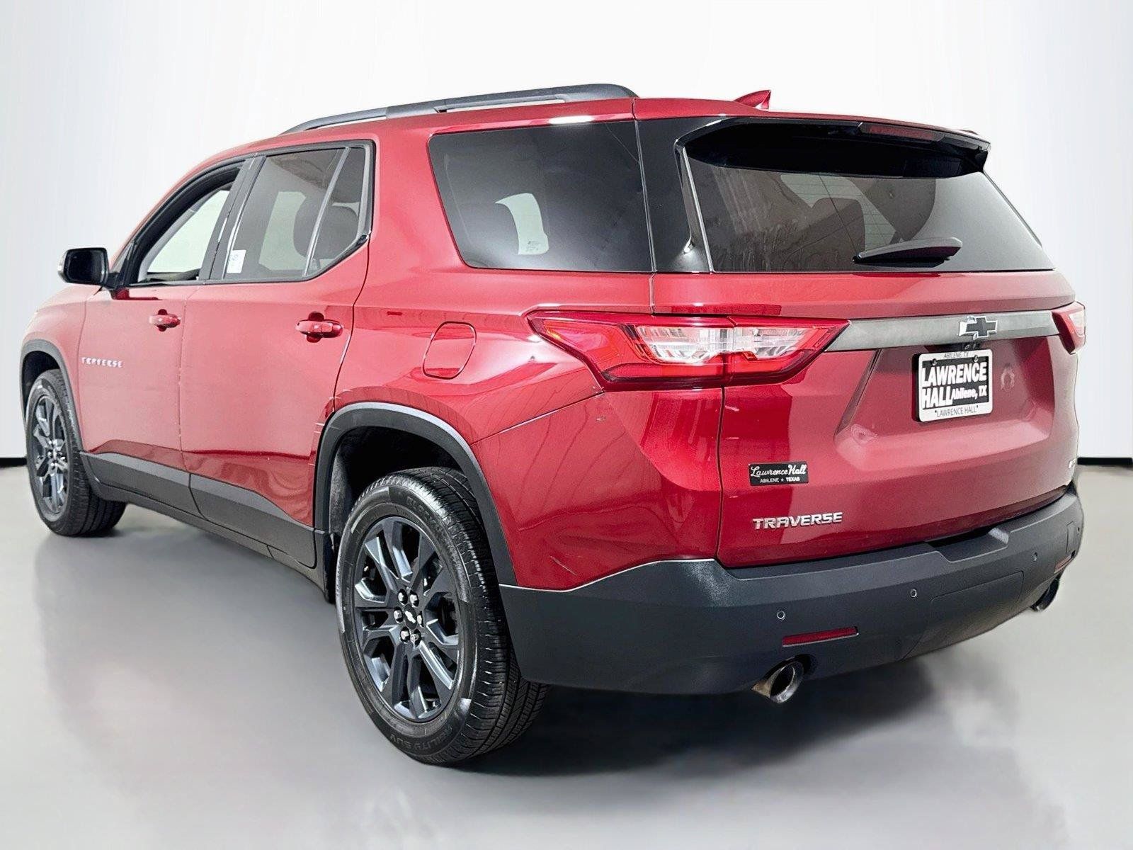 Used 2021 Chevrolet Traverse RS FWD image 6
