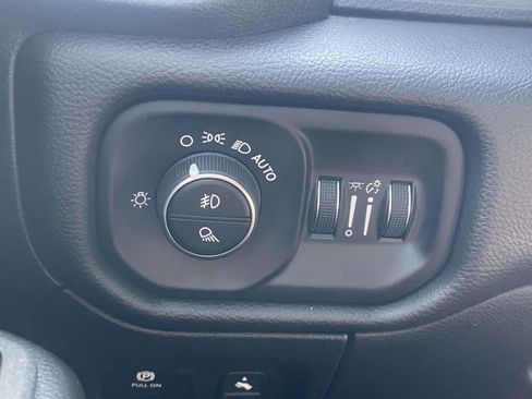 Used 2025 RAM 1500 Big Horn RWD image 23