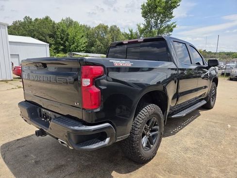 Used 2022 Chevrolet Silverado 1500 LT Trail Boss w/ LT Trail Boss Premium Package AWD/4WD image 7
