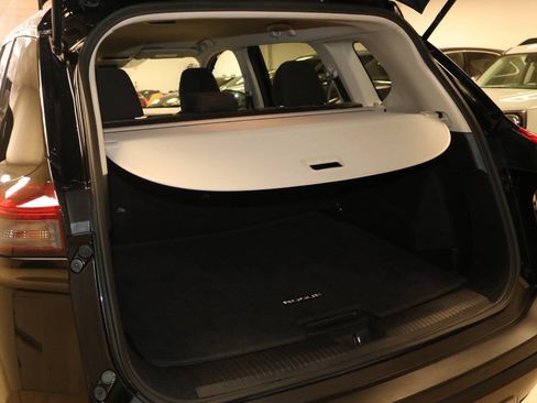 Used 2021 Nissan Rogue S FWD image 90